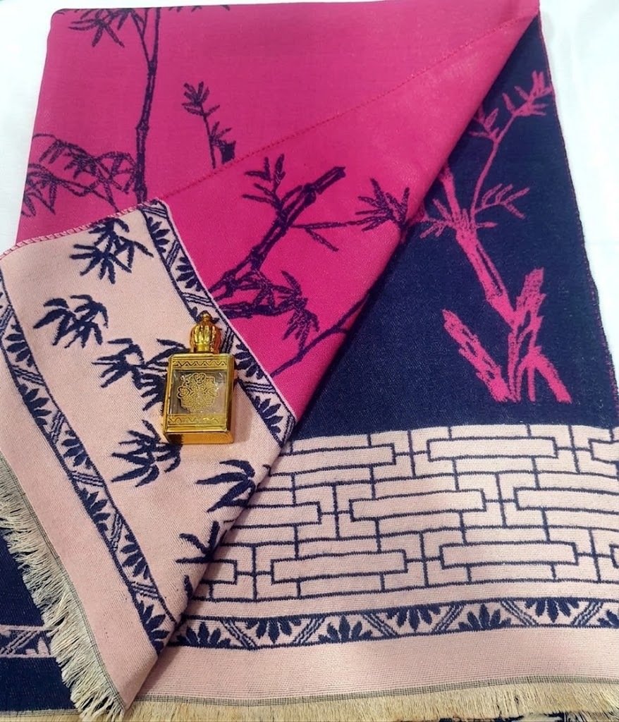 Luxury Botanical Garden Wool Blend Shawl – Dual-Tone Reversible Winter Stole